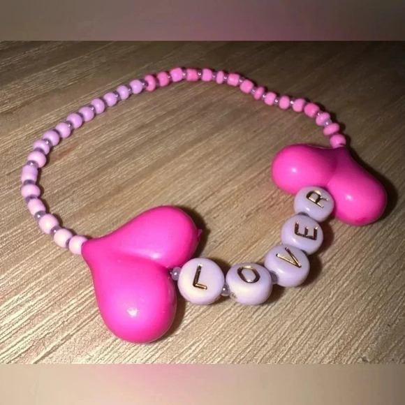 Taylor Swift Eras Tour Friendship Bracelet - Picture 2 of 3